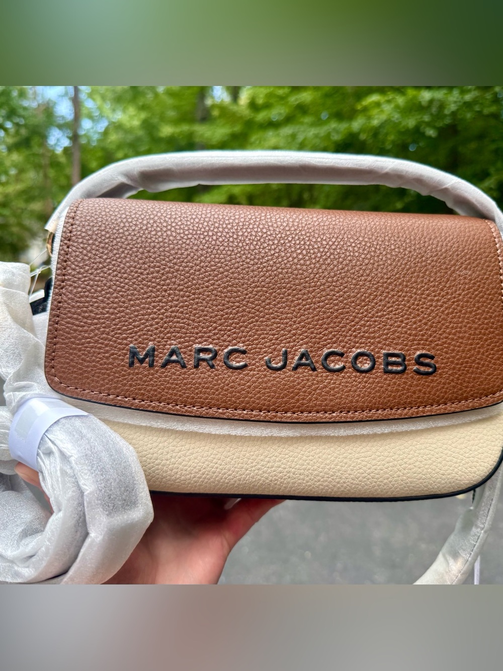 Marc Jacobs “the bold” the saddle Pebbled Leather Crossbody